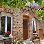 A La Croisee Des Louvieres - Sur Oger *